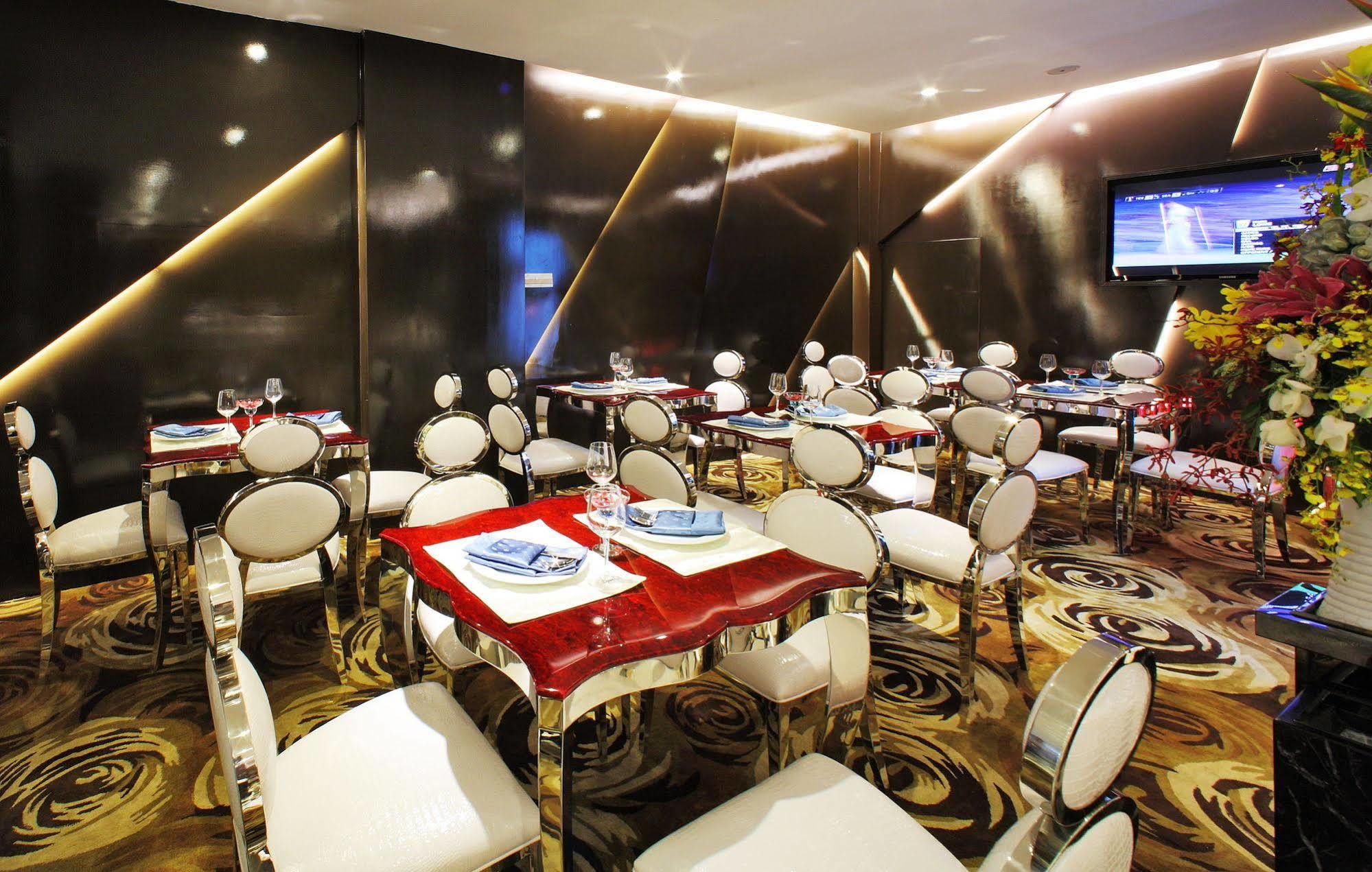 A&Em Hai Ba Trung Hotel Хошимін Екстер'єр фото