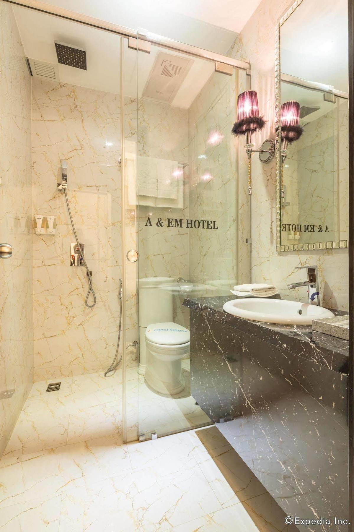 A&Em Hai Ba Trung Hotel Хошимін Екстер'єр фото